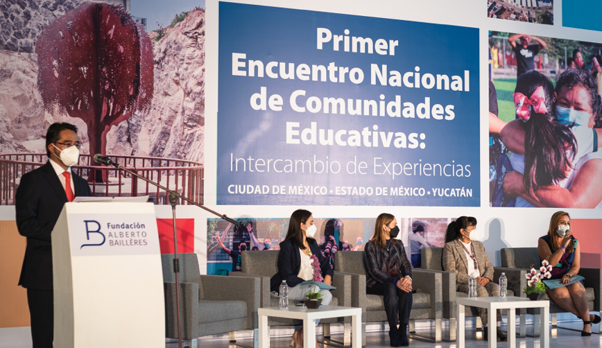 Primer Encuentro Nacional de Comunidades Educativas: intercambio de experiencias