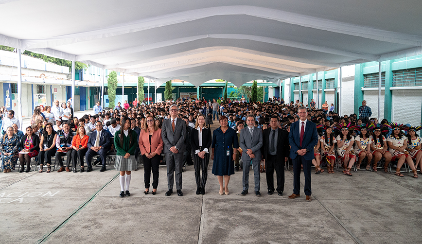 Unión de voluntades en la secundaria República Popular China de Iztapalapa, con la firma del Acuerdo de Compromiso Social